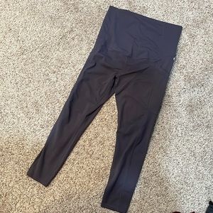 Fabletics maternity leggings